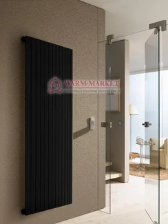 Solo V 1 1750 - вертикальный трубчатый радиатор из прямоугольного профиля однотрубный черного цвета