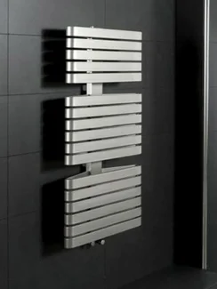 Terma Triarc -белый полотенцесушитель оригинальной формы