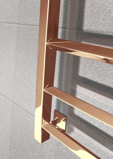 Sorento Bronze - бронзовый полотенцесушитель c перекладинами оригинальной формы