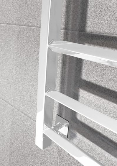 Sorento White - белый полотенцесушитель c перекладинами оригинальной формы