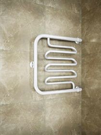 Foxtrot Liana White - водяной полотенцесушитель белого цвета с боковым подключением.