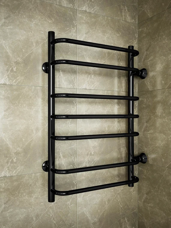 Standart  Black - водяной полотенцесушитель с боковым подключением черного цвета.