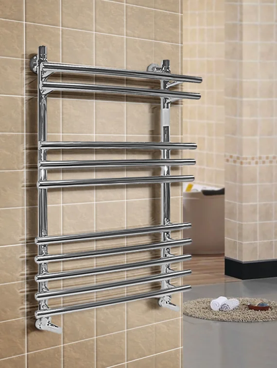 Verona A - водяной полотенцесушитель с выдвинутыми вперед верхними перекладинами