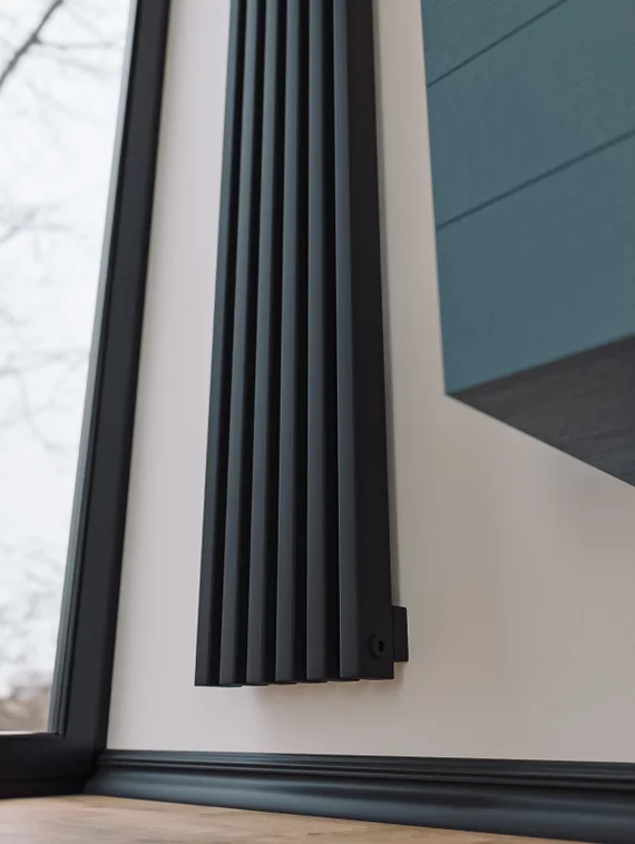 Bronto Plex V - вертикальный трубчатый радиатор высотой 2500 мм, нижнее левое подключение