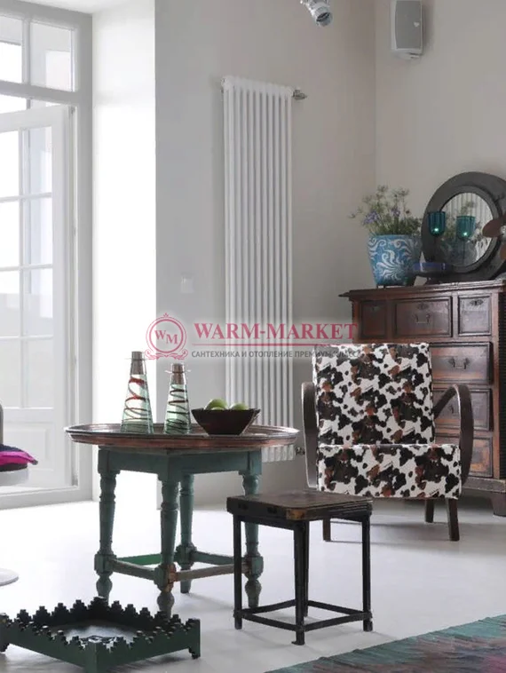 Вертикальный трубчатый радиатор Zehnder 6150 №1270 с боковым подключением