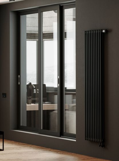 Royal Thermo Insignia 3030 - трехтрубный трубчатый радиатор высотой 300 мм, нижнее подключение