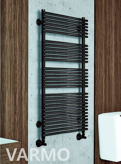Varmo E - электрический полотенцесушитель черного цвета